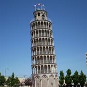 Leaning Tower of Niles