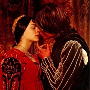 Romeo and Juliet Kiss