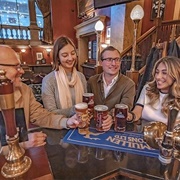 Small-Group Tour: Historical Pub Walking Tour of London, UK