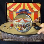 How a Flea Circus Works