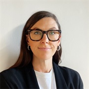 Geneva Loader (Bisexual, She/Her)