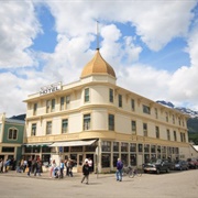 The Golden North Hotel