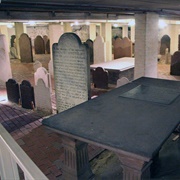 Crypt at Center Church-On-The-Green