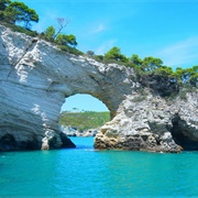 San Felice Arch