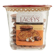 Desserts on Us Milk Chocolate Macadamia S'mores Laceys