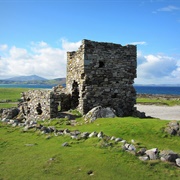 Carrickabraghy Castle