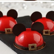 Amorette's Patisserie Holiday Mickey Mousse