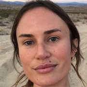 Vanessa Papa (Pansexual, She/Her)