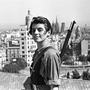 Marina Ginestà on a Rooftop (1936)