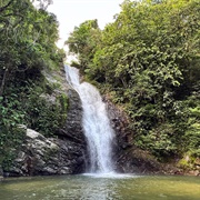 Biausevu Waterfall, Fiji