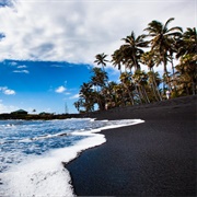 Punalu'u Black Sand Beach
