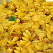 Malloreddus Con Salsiccia E Zafferano
