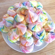 Rainbow Meringue Dollops