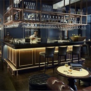 Bar & Cigar Lounge, Anantara Chiang Mai Resort & Spa, Thailand