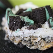 Cool Mint Oreo Granola Bar