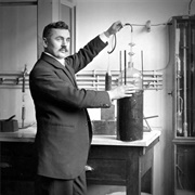 Georges Claude First Demonstrated  Neon Lamp 1910