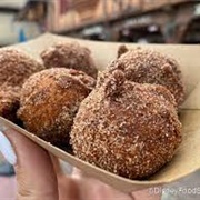 Powdered Cinnamon-Sugar Donut Holes