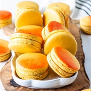 Mango Macaron