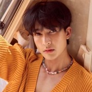 Earth Pirapat Watthanasetsiri