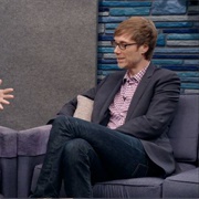 33. Stephen Merchant Wears a Checkered Shirt and Rolled Up Jeans