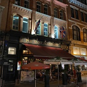 Pub Saint-Alexandre, Québec City