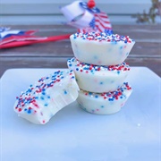 Patriotic Microwave Vanilla Cream Fudge Bites