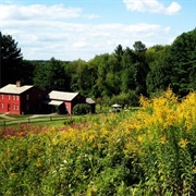 Fruitlands Museum