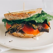 DLT (Dulce Lettuce Tomato)