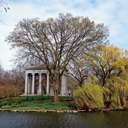 Graceland Cemetery