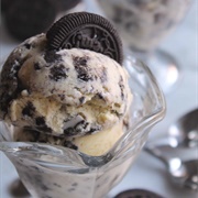 Eggnog Oreo Ice Cream
