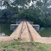 Moikeha Canal Bridge