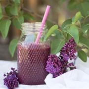 Blueberry Beetroot and Pomegranate Smoothie