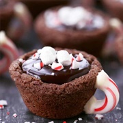 Peppermint Hot Chocolate Cookie Cup