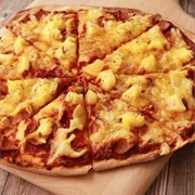 Vegan Hawaiian Pizza