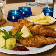 Wiener Schnietzel (Austria)