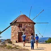 Windmill Airbnb, Penacova, Portugal