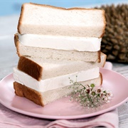 Ice Cream Sandwich With Bread