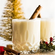 Rompope De Café & Pouring Cream on Ice