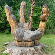 'Hand & Owl Tree Carving' (Permanently Closed)