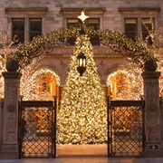 The Lotte New York Palace Christmas Décor
