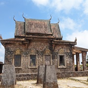 Sampov Pramm Pagoda