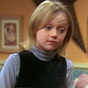 Dakota Fanning as Mackenzie