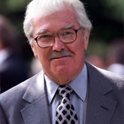 Dickie Davies