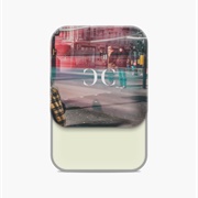 Seint  Demi Balm Is a Light-Catching, Sheer Cream