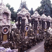 Father Paul Dobberstein's Grotto of the Redemption
