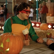 Ninja Turtle (Robby, New Girl)