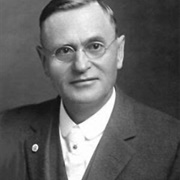 Max Heindel Formally Founds the Rosicrucian Fellowship