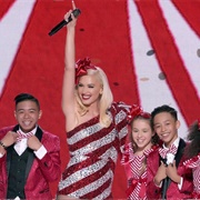 Gwen Stefani's You Make It Feel Like Christmas NBC Special 2017