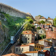Guindais Funicular, Porto