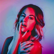 Xana (Queer/Lesbian, She/Her)